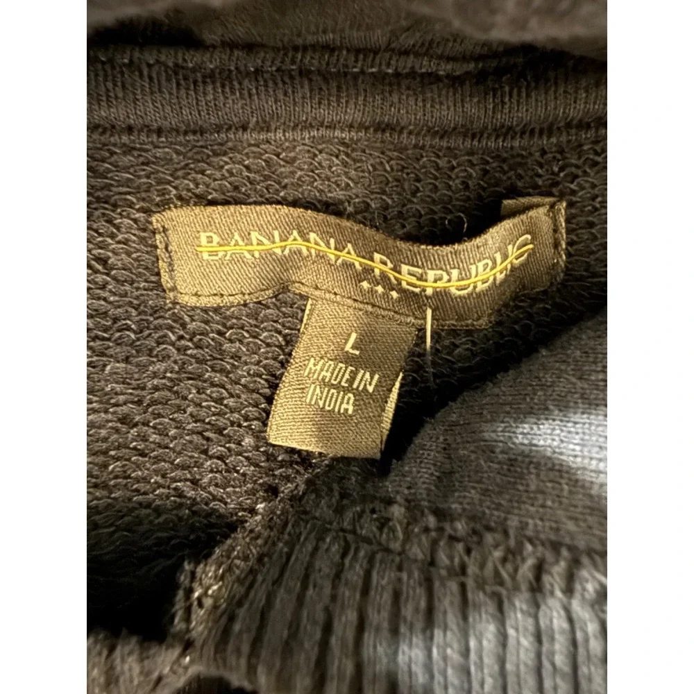 Banana Republic brand banana
